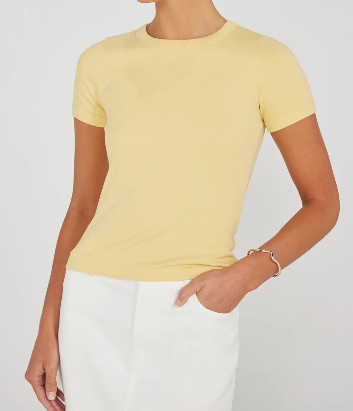 Car Fitted Crew Tee In Straw