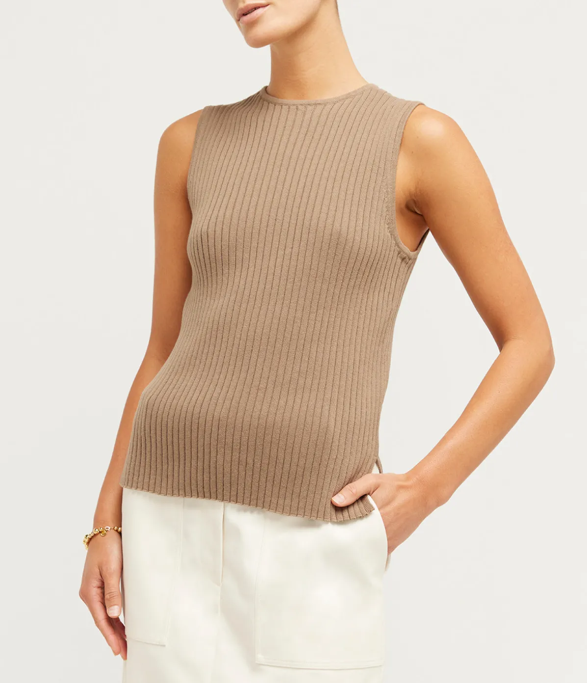 Cleo Sleeveless Top In Khaki