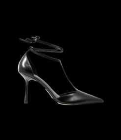 Gisele Pointed Heel In Black