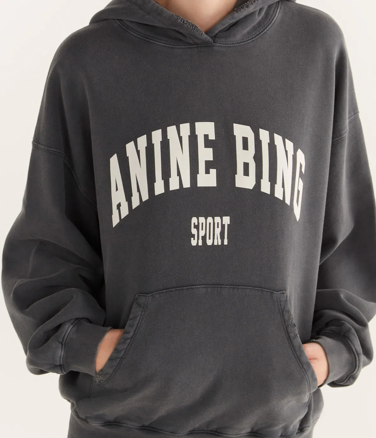 Harvey Sweatshirt In Washed Black