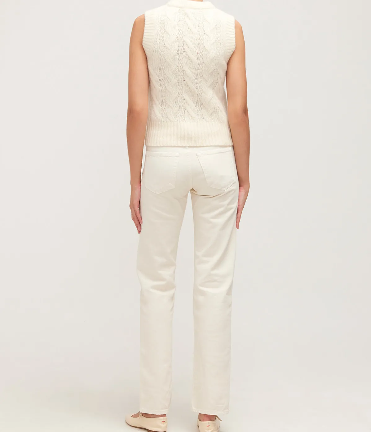 Henry Cable Vest In Off White