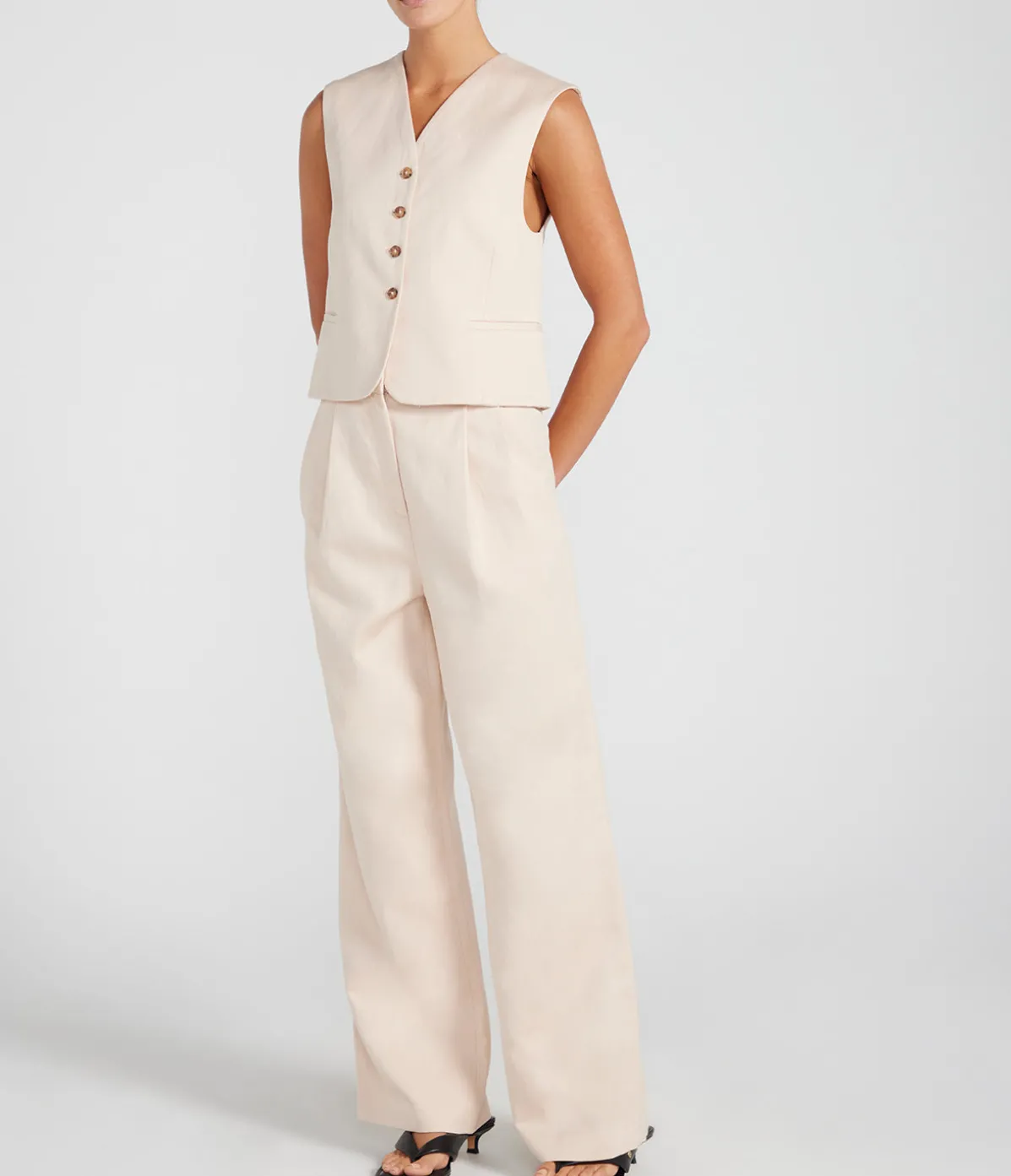 Iba Vest In Cream Rose