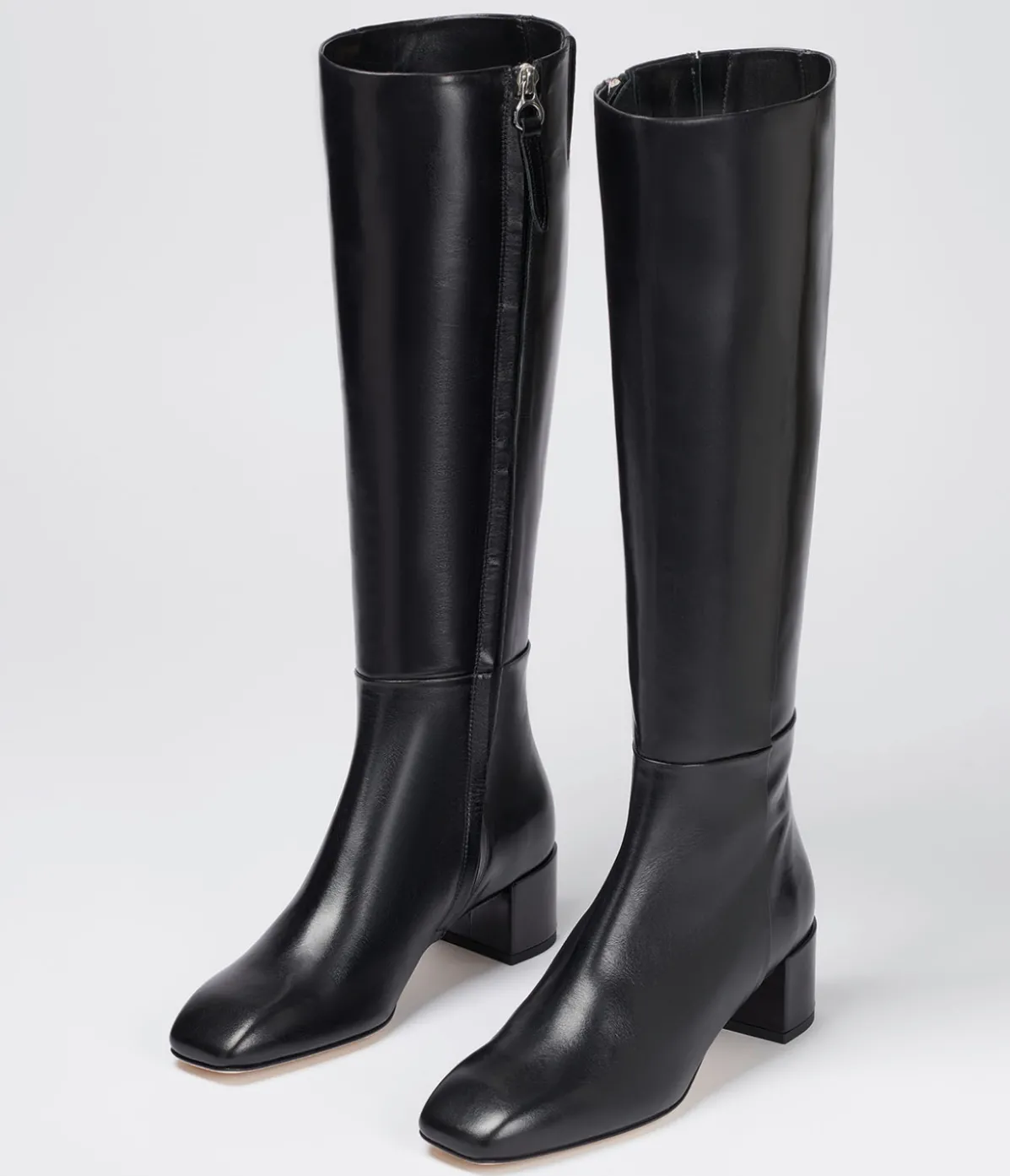 Laura Calf Leather Boot In Black