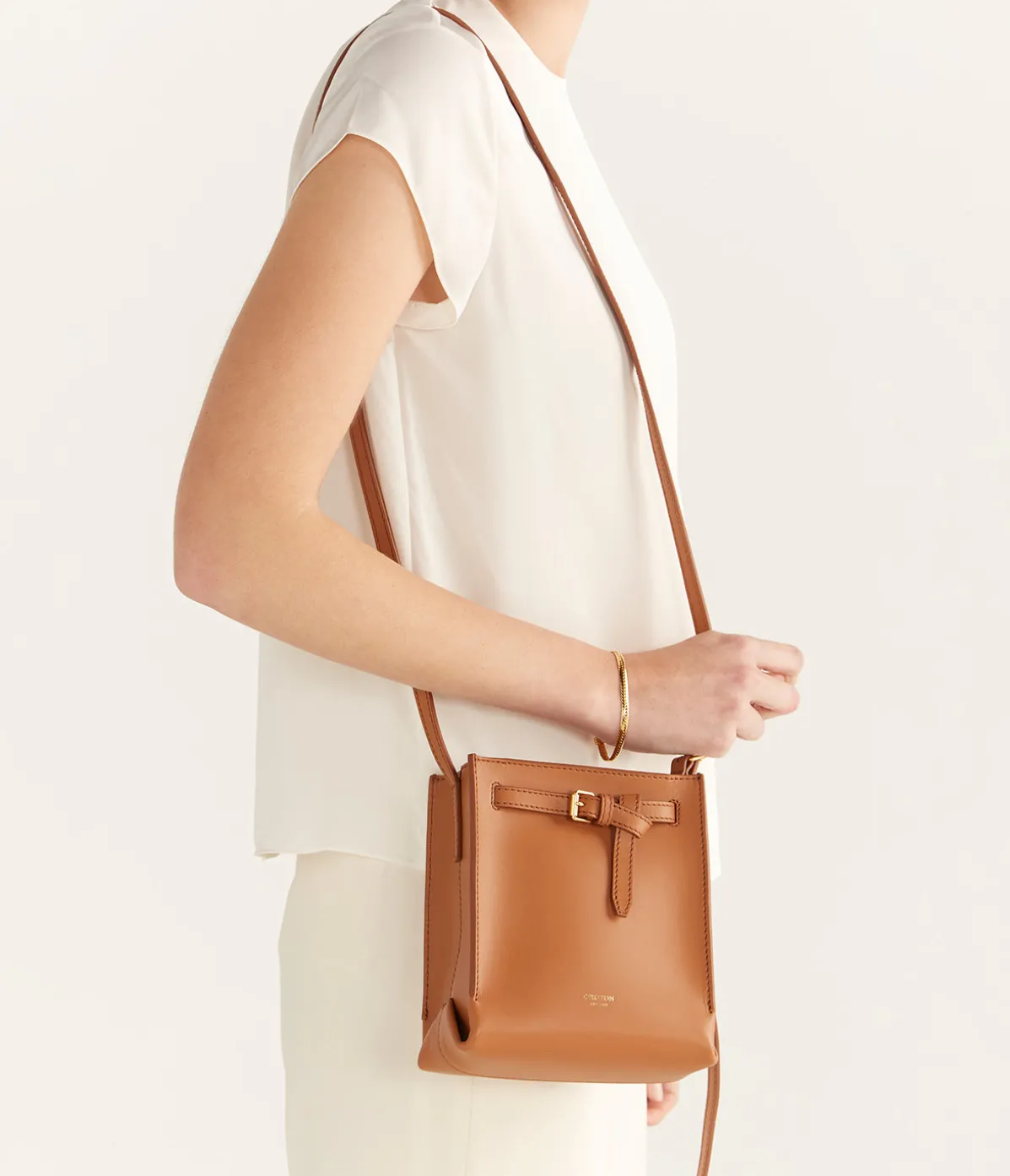 Margot Mini Bucket Bag In Whiskey