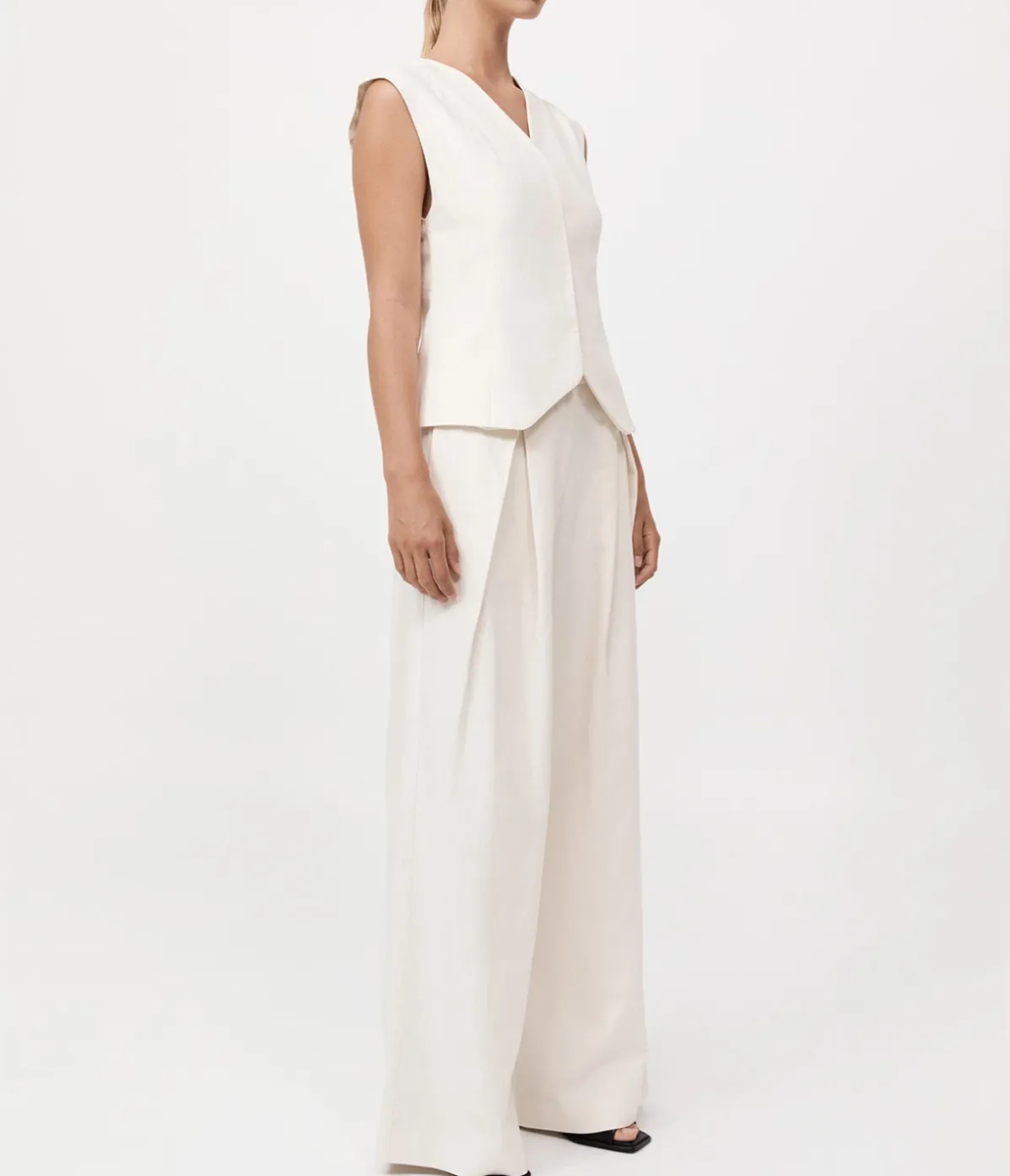 Minimal Fold Trousers In Ivory