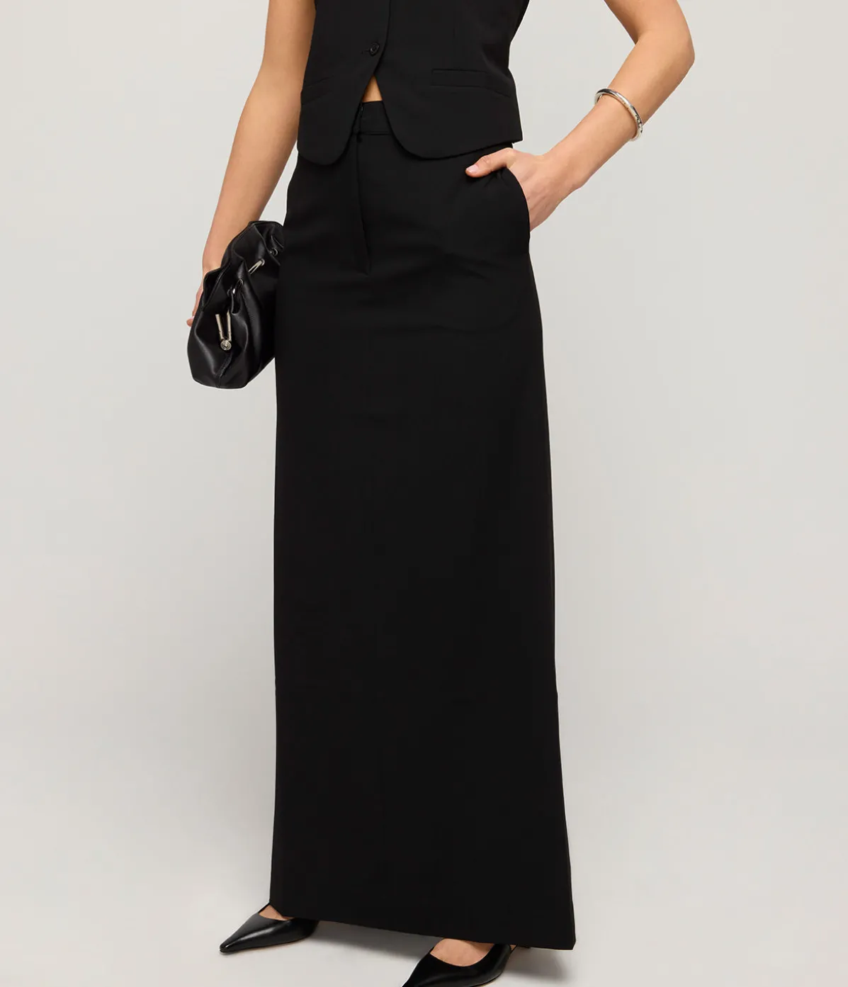 Minter Tailored Maxi Skirt In Black