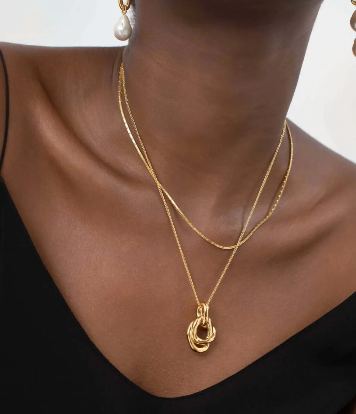 Molten Twisted Double Pendant Necklace In Gold