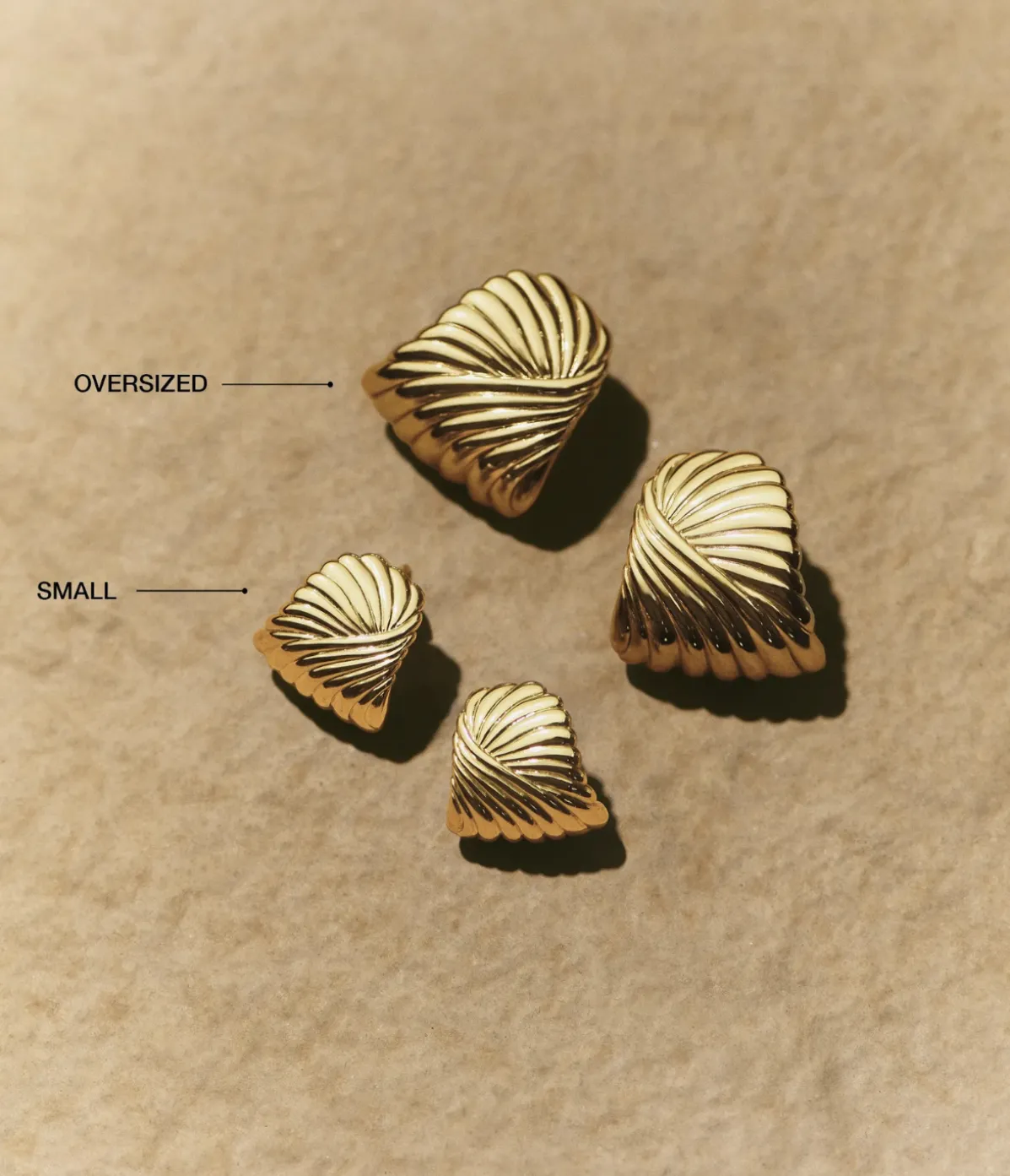 Ripple Stud Earrings In Gold