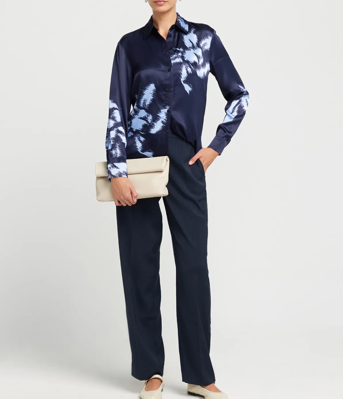 Saramona Tailored Pants In Salute