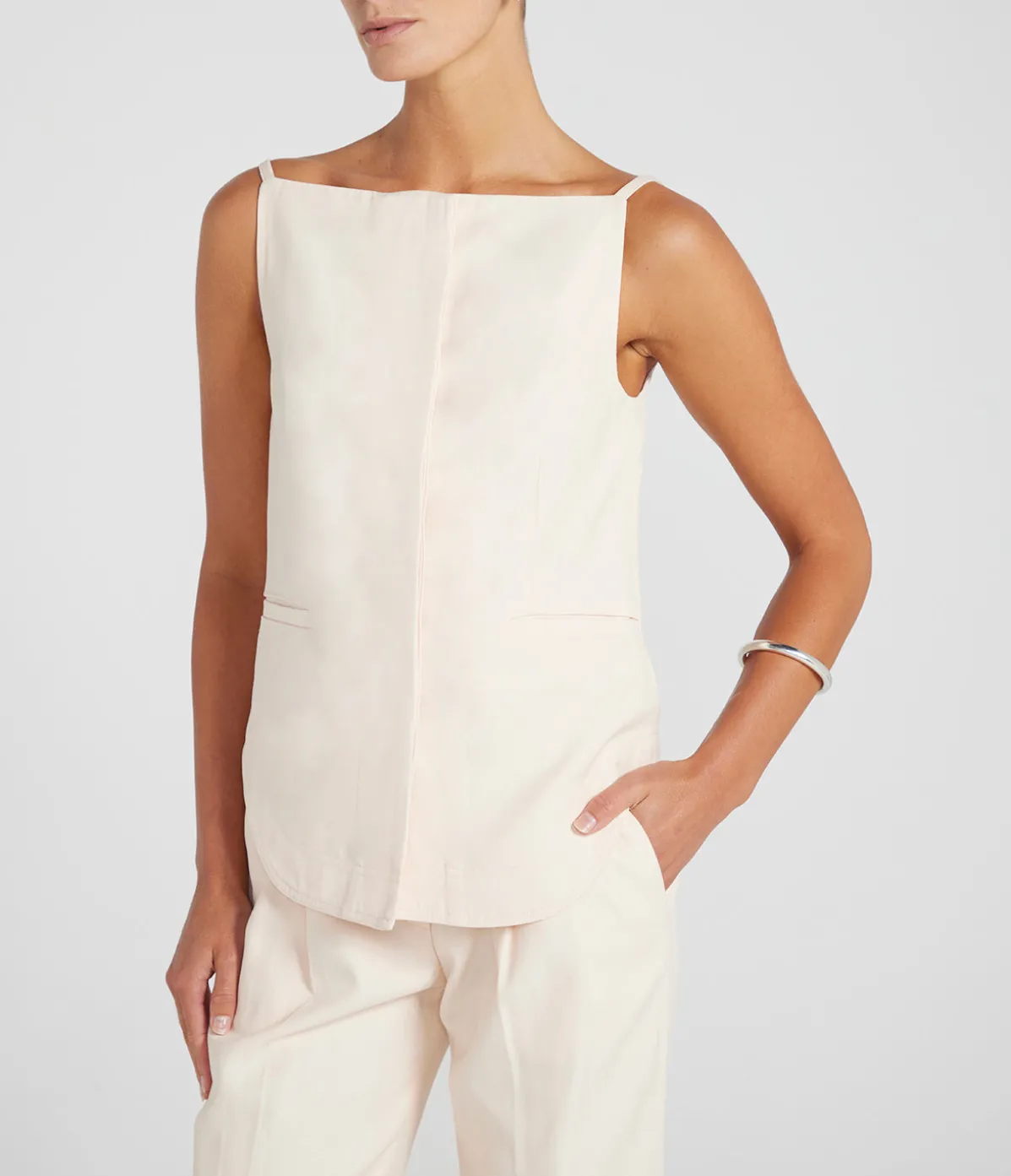 Sleeveless Linen Blend Top In Cream Rose