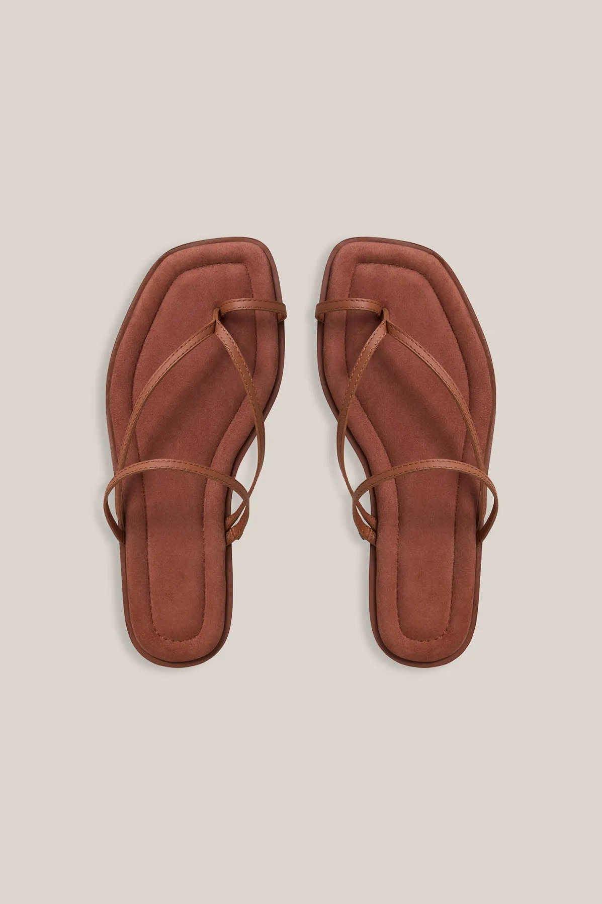 Turner Suede Sandal In Sienna