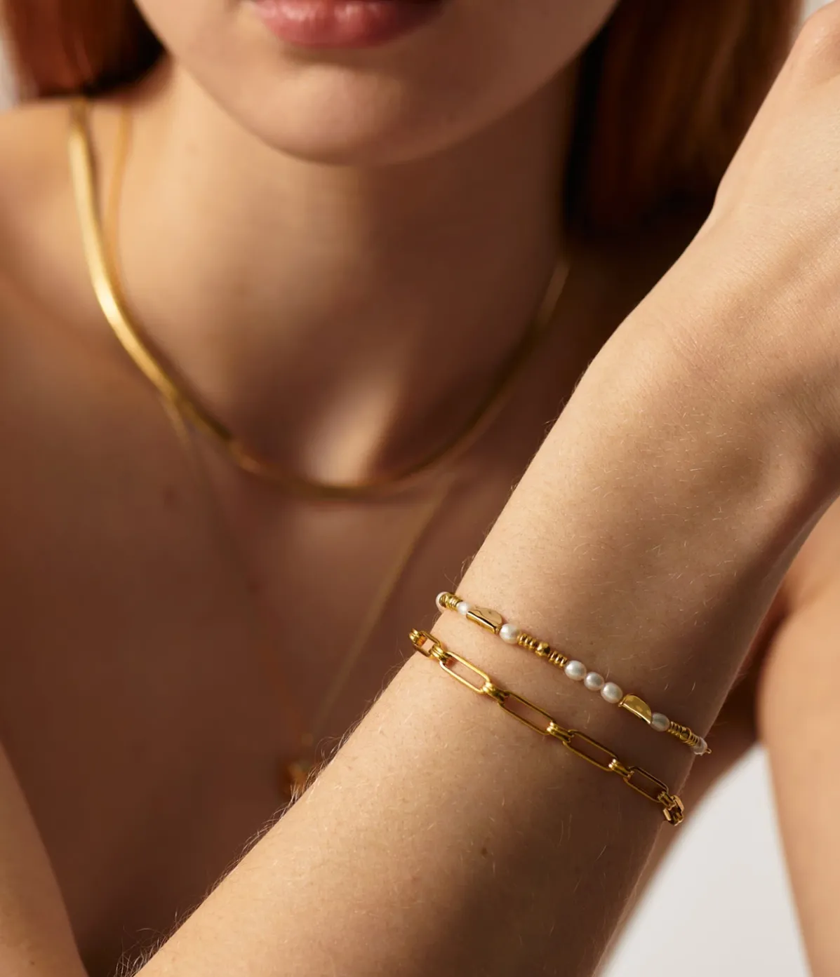 Zenyu Seed Pearl Half Moon Bracelet In Gold